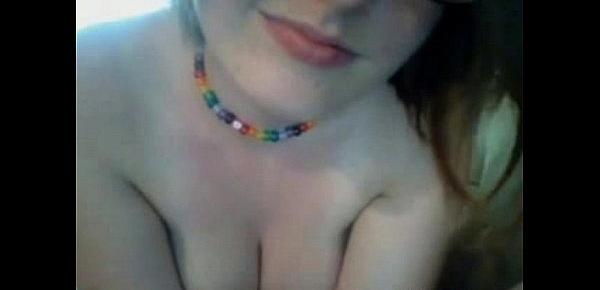 BBW teen shows her big tits on webcam